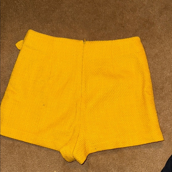 Forever 21 Yellow Skort with Side Buckle - Picture 3 of 3